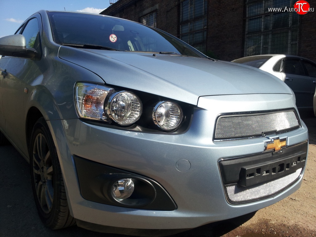 1 539 р. Нижняя сетка на бампер Russtal (хром) Chevrolet Aveo T300 седан (2011-2015)  с доставкой в г. Новочеркасск