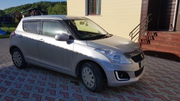 1 999 р. Дефлектора окон CA-Plastiс  Suzuki Swift  ZC72S (2010-2016) дорестайлинг, хэтчбэк 5 дв., рестайлинг, хэтчбэк 5 дв. (Classic полупрозрачный)  с доставкой в г. Новочеркасск. Увеличить фотографию 2