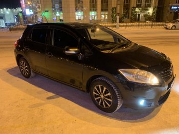 1 829 р. Дефлектор капота CA-Plastiс Toyota Auris E150 хэтчбэк 5 дв. рестайлинг (2010-2012) (Classic черный, Без надписи)  с доставкой в г. Новочеркасск. Увеличить фотографию 4