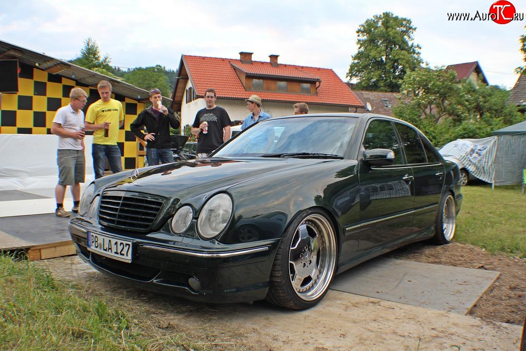 12 599 р. Передний бампер AMG Mercedes-Benz E-Class W210 дорестайлинг седан (1996-1999) (Неокрашенный)  с доставкой в г. Новочеркасск