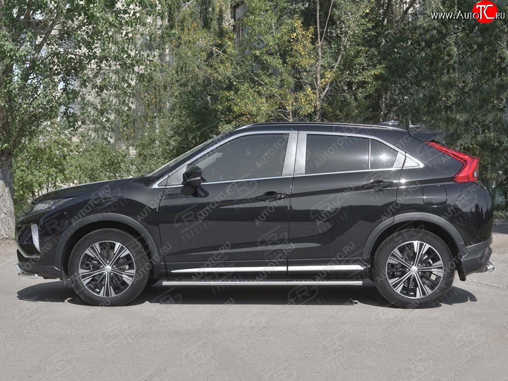 20 749 р. Пороги труба 75х42 овал с проступью Russtal Mitsubishi Eclipse Cross GK дорестайлинг (2017-2021)  с доставкой в г. Новочеркасск