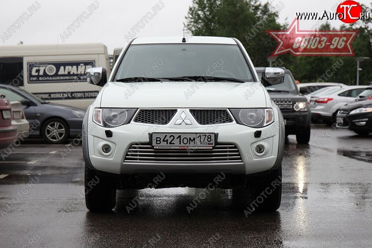 5 489 р. Декоративный элемент воздухозаборника Souz-96 (d16) Mitsubishi L200 5 KK,KL дорестайлинг (2015-2019)  с доставкой в г. Новочеркасск