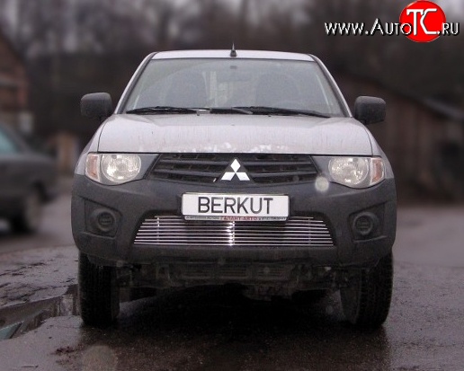 5 399 р. Декоративная вставка воздухозаборника Berkut Mitsubishi L200 4  дорестайлинг (2006-2014)  с доставкой в г. Новочеркасск