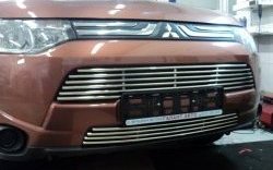 3 899 р. Нижняя декоративная вставка воздухозаборника Berkut Mitsubishi Outlander GF дорестайлинг (2012-2014)  с доставкой в г. Новочеркасск. Увеличить фотографию 1