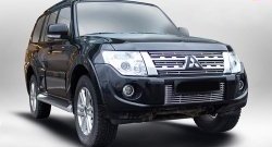 Декоративная вставка воздухозаборника Berkut Mitsubishi Pajero 4 V90 2-ой рестайлинг (2014-2020)