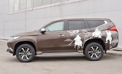 Защита порогов из круглой трубы диаметром 42 мм Russtal Mitsubishi Pajero Sport QE дорестайлинг (2015-2021)