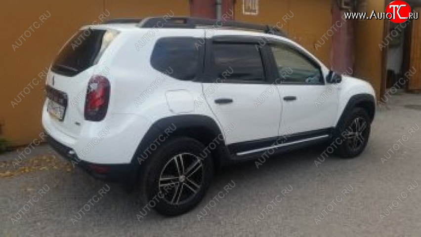 3 999 р. Накладки на двери Petroil Tuning  Renault Duster  HS (2010-2015) дорестайлинг (Тисненый пластик)  с доставкой в г. Новочеркасск