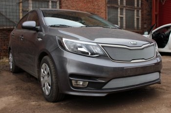 3 299 р. Защитная сетка в бампер (низ, ячейка 3х7 мм) Alfeco Стандарт KIA Rio 3 QB рестайлинг седан (2015-2017) (Хром)  с доставкой в г. Новочеркасск. Увеличить фотографию 2