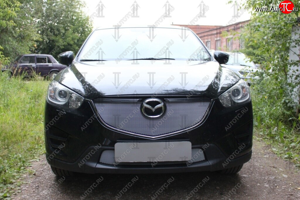 3 589 р. Защитная сетка в бампер (верх, ячейка 3х7 мм) Alfeco Стандарт Mazda CX-5 KE рестайлинг (2015-2017) (Хром)  с доставкой в г. Новочеркасск