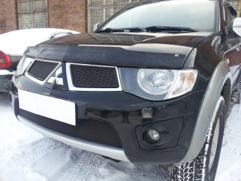 3 099 р. Защитная сетка в бампер (низ, ячейка 3х7 мм) Alfeco Стандарт Mitsubishi Pajero Sport PB дорестайлинг (2008-2013) (Чёрная)  с доставкой в г. Новочеркасск. Увеличить фотографию 2