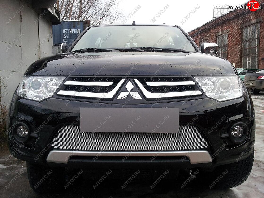 3 589 р. Защитная сетка в бампер (низ, ячейка 3х7 мм) Alfeco Стандарт Mitsubishi L200 4  рестайлинг (2013-2016) (Хром)  с доставкой в г. Новочеркасск