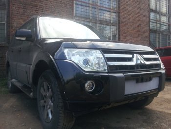 3 279 р. Защитная сетка в бампер (низ, ячейка 3х7 мм) Стрелка11 Стандарт Mitsubishi Pajero 4 V80 дорестайлинг (2006-2011) (Хром)  с доставкой в г. Новочеркасск. Увеличить фотографию 3