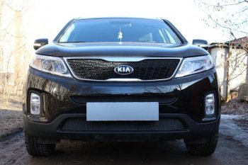 3 989 р. Защитная сетка в бампер (низ, ячейка 4х10 мм) Alfeco Премиум KIA Sorento XM рестайлинг (2012-2015) (Чёрная)  с доставкой в г. Новочеркасск. Увеличить фотографию 1