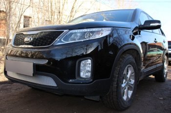 4 299 р. Защитная сетка в бампер (низ, ячейка 4х10 мм) Alfeco Премиум KIA Sorento XM рестайлинг (2012-2015) (Хром)  с доставкой в г. Новочеркасск. Увеличить фотографию 1