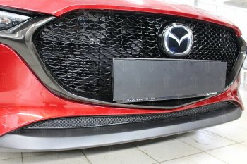 3 599 р. Защитная сетка в бампер (низ, ячейка 4х10 мм) Alfeco Премиум Mazda 3/Axela BP хэтчбэк (2019-2025) (Чёрная)  с доставкой в г. Новочеркасск. Увеличить фотографию 3