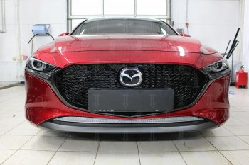 3 799 р. Защитная сетка в бампер (низ, ячейка 4х10 мм) Alfeco Премиум Mazda 3/Axela BP хэтчбэк (2019-2025) (Хром)  с доставкой в г. Новочеркасск. Увеличить фотографию 2