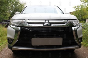 10 399 р. Защитная сетка в бампер (3 части, ячейка 4х10 мм) Alfeco Премиум Mitsubishi Outlander GF 2-ой рестайлинг (2015-2018) (Чёрная)  с доставкой в г. Новочеркасск. Увеличить фотографию 1