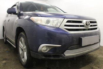 4 749 р. Защитная сетка в бампер (низ, ячейка 4х10 мм) Стрелка11 Премиум Toyota Highlander XU40 рестайлинг (2010-2013) (Хром)  с доставкой в г. Новочеркасск. Увеличить фотографию 2