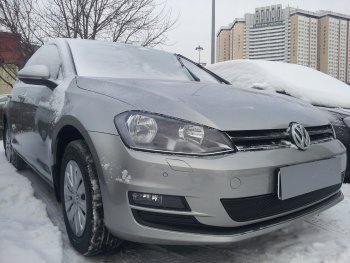 4 199 р. Защитная сетка в бампер (низ, ячейка 4х10 мм) Стрелка11 Премиум Volkswagen Golf 7 рестайлинг, хэтчбэк 5 дв. (2017-2020) (Чёрная)  с доставкой в г. Новочеркасск. Увеличить фотографию 2