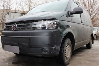 4 199 р. Защитная сетка в бампер (низ, ячейка 4х10 мм) Стрелка11 Премиум Volkswagen Caravelle T5 рестайлинг (2009-2015) (Чёрная)  с доставкой в г. Новочеркасск. Увеличить фотографию 3