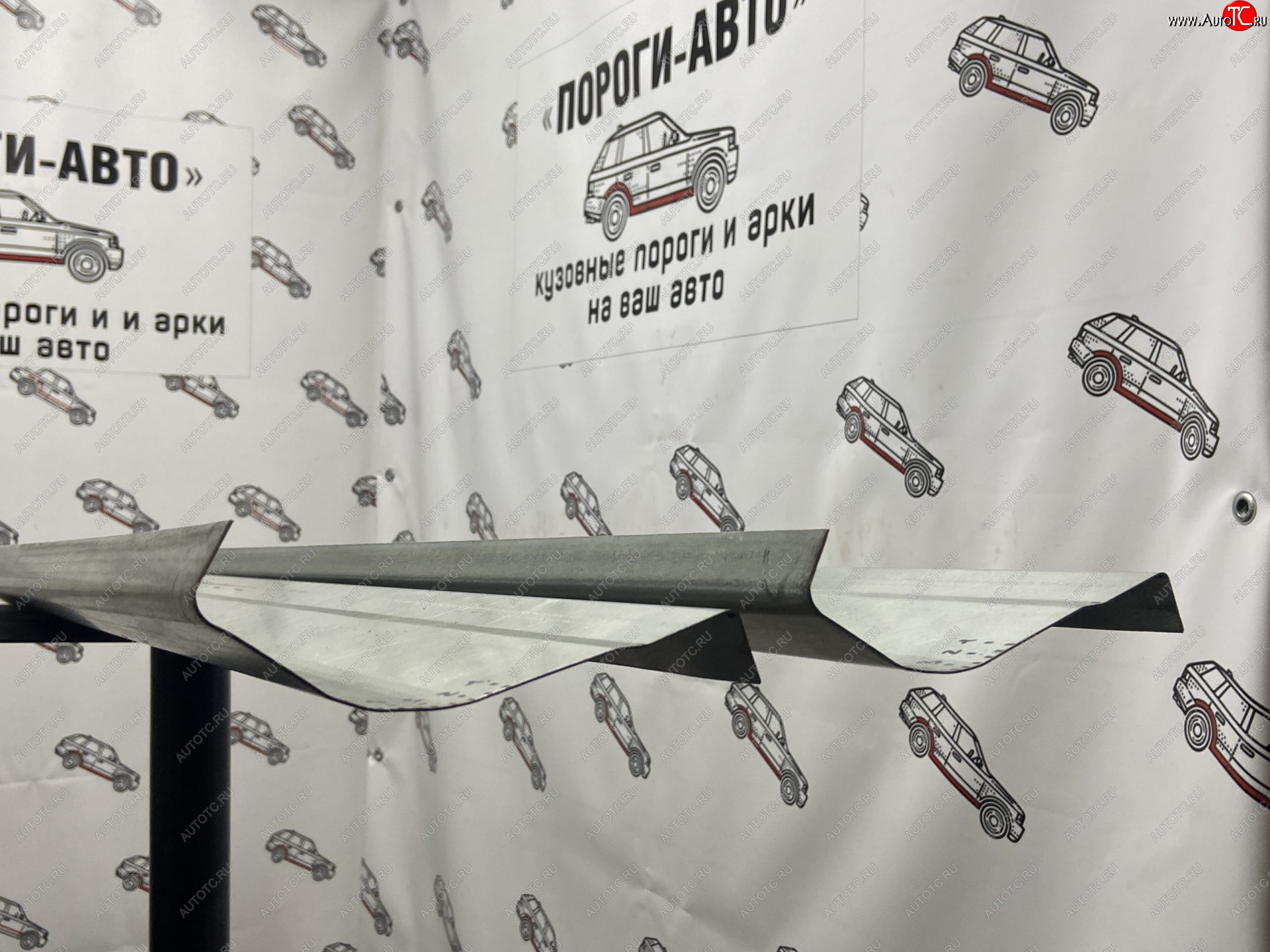 3 899 р. Комплект ремонтных порогов (кузовные пороги) Пороги-Авто  Mitsubishi Pajero ( 3 V70,  3 V60) (1999-2006) дорестайлинг, дорестайлинг, рестайлинг, рестайлинг (холоднокатаная сталь 1 мм)  с доставкой в г. Новочеркасск