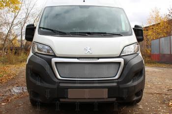 3 899 р. Защита радиатора (2 части) Стрелка11 Стандарт  CITROEN Jumpy (2013-2017), Fiat Ducato  290 (2014-2024), Peugeot Boxer  290 (2014-2024) (черная)  с доставкой в г. Новочеркасск. Увеличить фотографию 5