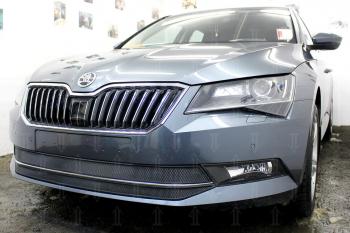 4 649 р. Защита радиатора (2 части) Стрелка11 Стандарт  Skoda Superb ( B8 (3V),  B8 (3V5)) (2015-2019) лифтбэк дорестайлинг, универсал дорестайлинг (черная)  с доставкой в г. Новочеркасск. Увеличить фотографию 2