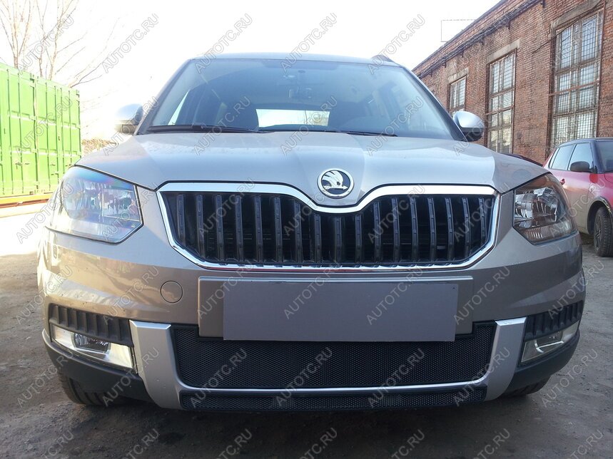 2 799 р. Защита радиатора (нижняя) (Outdoor) Стрелка11 Стандарт Skoda Yeti (2013-2018) (черная)  с доставкой в г. Новочеркасск