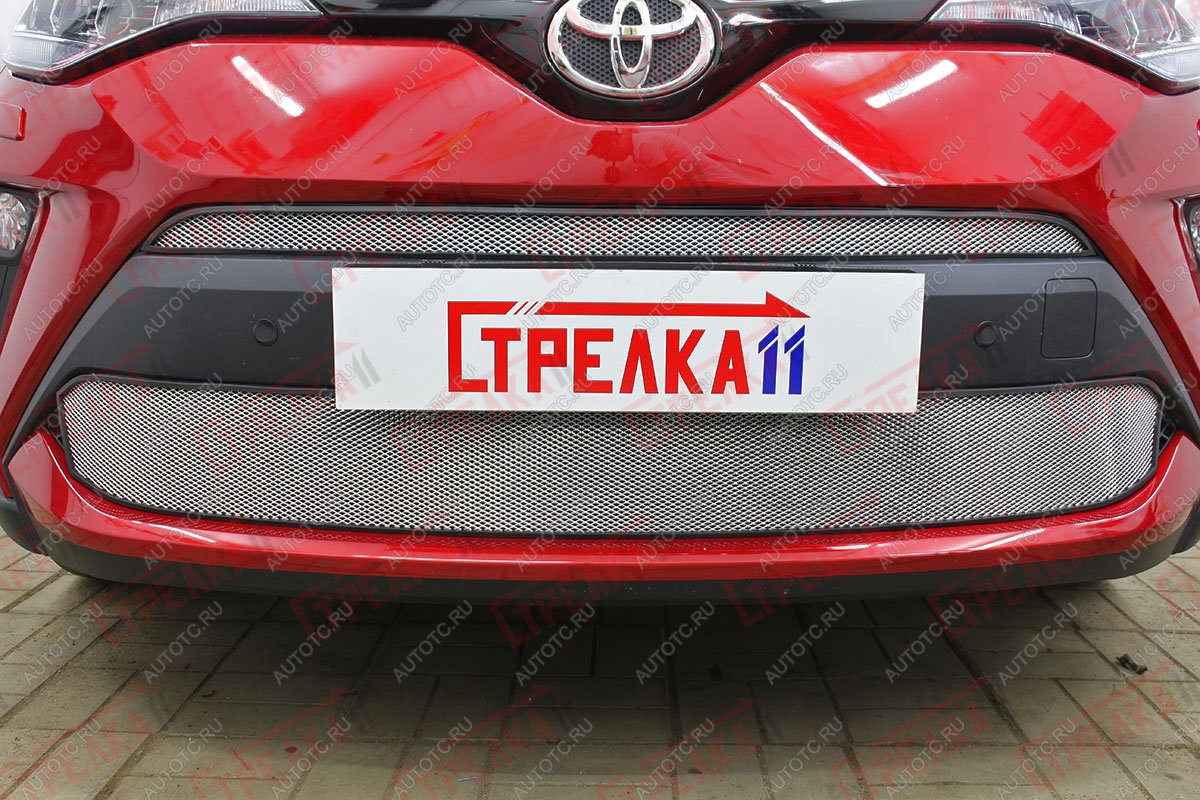 2 799 р. Защита радиатора (верх) Стрелка11 Стандарт  Toyota C-HR  NGX10, ZGX10 (2019-2024) рестайлинг (хром)  с доставкой в г. Новочеркасск