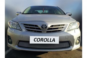 2 499 р.  Защита радиатора Стрелка11 Стандарт Toyota Corolla E150 седан рестайлинг (2009-2013) (черная)  с доставкой в г. Новочеркасск. Увеличить фотографию 2