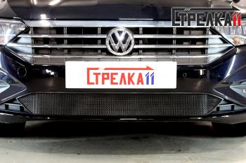 2 449 р. Защита радиатора Стрелка11 Стандарт Volkswagen Jetta A7 седан дорестайлинг (2018-2022) (черная)  с доставкой в г. Новочеркасск. Увеличить фотографию 1