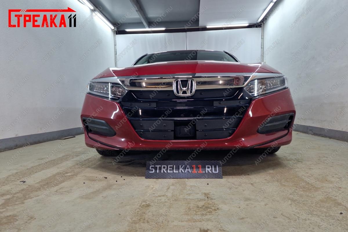 1 199 р. Зимняя заглушка решетки радиатора (верх 4 части) Стрелка11  Honda Accord  CV (2019-2022) (черная)  с доставкой в г. Новочеркасск