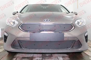 599 р. Зимняя заглушка решетки радиатора (верх) Стрелка11  KIA Ceed  3 CD (2018-2024) универсал, хэтчбэк (черная)  с доставкой в г. Новочеркасск. Увеличить фотографию 1