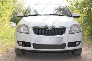 599 р. Зимняя заглушка решетки радиатора (низ) Стрелка11  Skoda Fabia  Mk2 (2007-2010) универсал дорестайлинг, хэтчбэк дорестайлинг (черная)  с доставкой в г. Новочеркасск. Увеличить фотографию 1