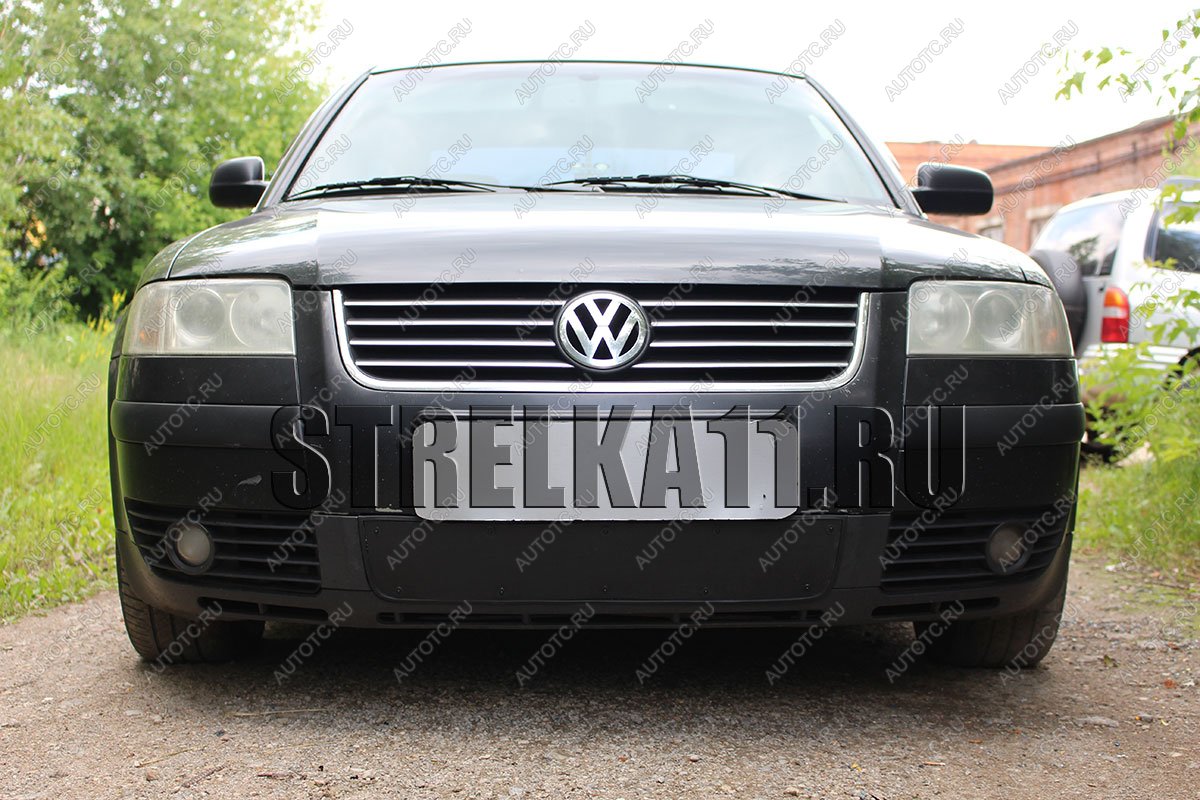 799 р. Зимняя заглушка решетки радиатора Стрелка11  Volkswagen Passat  B5.5 (2000-2005) седан рестайлинг, универсал рестайлинг (черная)  с доставкой в г. Новочеркасск