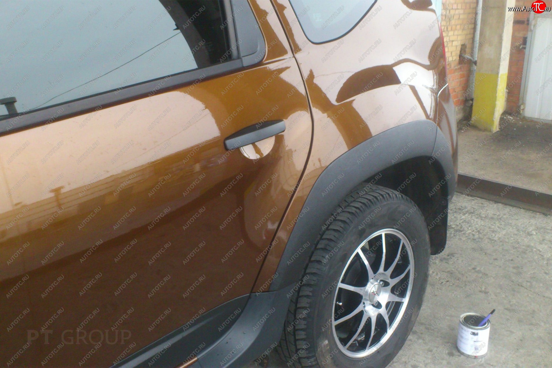 5 999 р. Комплект накладок на колёсные арки Petroil Tuning Renault Duster HS рестайлинг (2015-2021) (Текстурная поверхность)  с доставкой в г. Новочеркасск