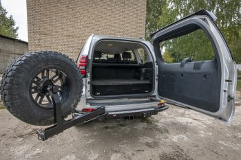 77 999 р. Бампер силовой задний РИФ Toyota Land Cruiser Prado J150 1-ый рестайлинг (2013-2017) (С квадратом под фаркоп, калиткой и подсветкой номера)  с доставкой в г. Новочеркасск. Увеличить фотографию 9