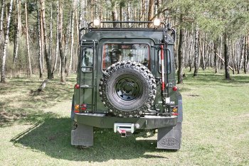 29 999 р. Бампер задний силовой РИФ Land Rover Defender 110 1 L316 рестайлинг 5дв. (2007-2016) (Под лебёдку)  с доставкой в г. Новочеркасск. Увеличить фотографию 2