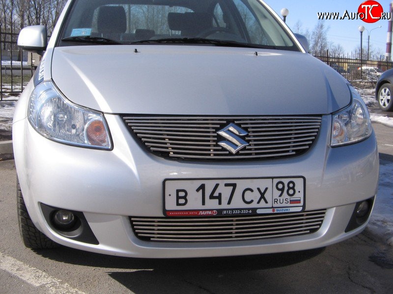 5 999 р. Декоративная вставка решетки радиатора (седан) Berkut Suzuki SX4 GYA,GYB  рестайлинг, хэтчбэк (2010-2016)  с доставкой в г. Новочеркасск