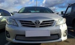 1 539 р. Сетка на бампер Russtal (хром) Toyota Corolla E150 седан рестайлинг (2009-2013)  с доставкой в г. Новочеркасск. Увеличить фотографию 1