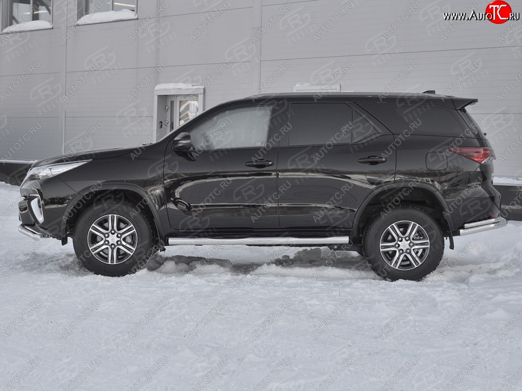 19 799 р. Пороги труба d76 с накладкой (v2) Russtal  Toyota Fortuner  AN160 (2015-2024) дорестайлинг, рестайлинг  с доставкой в г. Новочеркасск