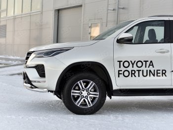 21 899 р. Защита переднего бампера (Ø63 мм с клыками, нержавейка) Russtal  Toyota Fortuner  AN160 (2020-2024) рестайлинг  с доставкой в г. Новочеркасск. Увеличить фотографию 4