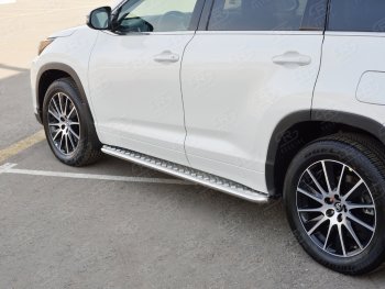 Широкая защита порогов с трубой диаметром 42 мм Russtal v1 Toyota Highlander XU50 дорестайлинг (2013-2017)