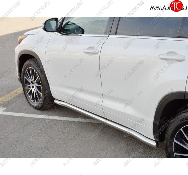 15 799 р. Защита порогов Russtal из круглой трубы диаметром 63 мм Russtal v3 Toyota Highlander XU50 дорестайлинг (2013-2017)  с доставкой в г. Новочеркасск