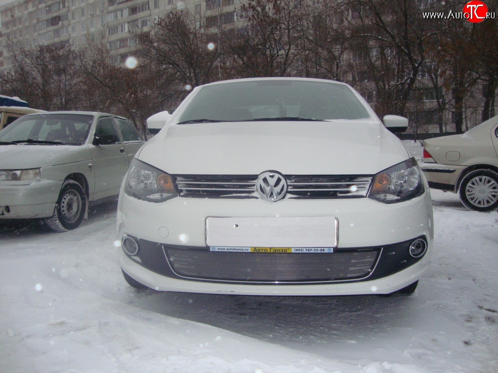 2 189 р. Сетка на бампер Russtal (хром) Volkswagen Polo 5 седан дорестайлинг (2009-2015)  с доставкой в г. Новочеркасск